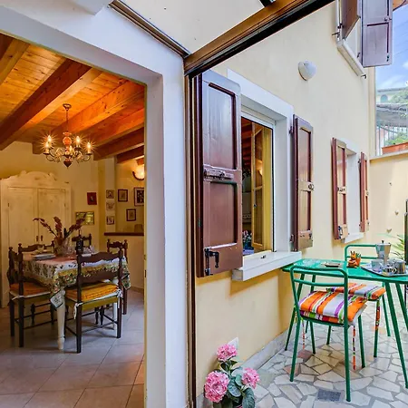 Ory House- Gardone Center & 500m - Happy